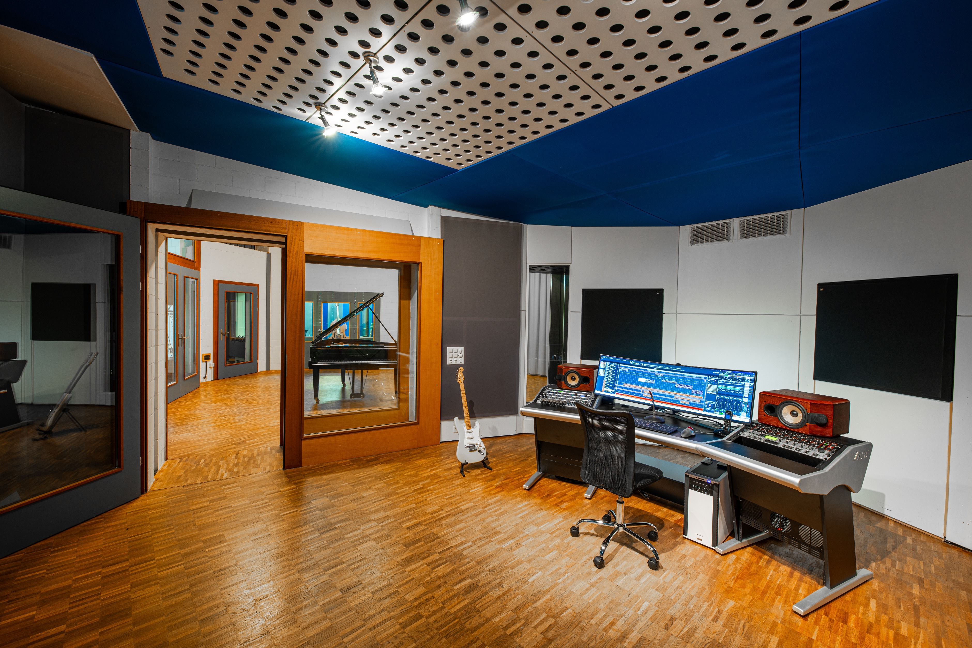 Lakeside Studio Controllroom